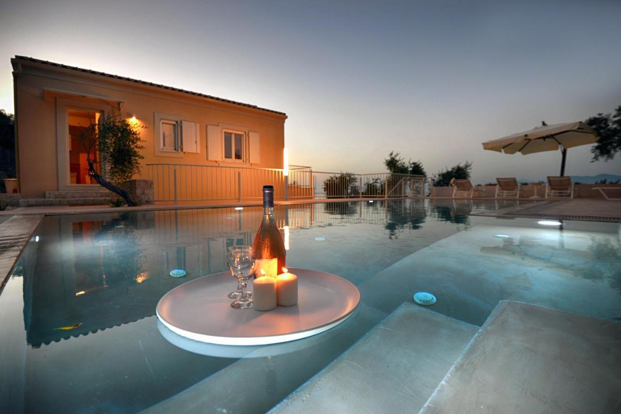 Villa Dinos Tranakatika Екстериор снимка